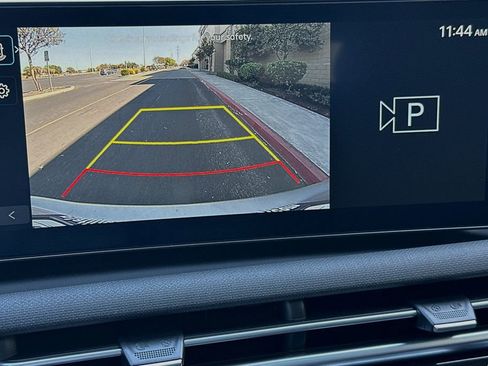 Used 2025 Hyundai Tucson SEL image 18