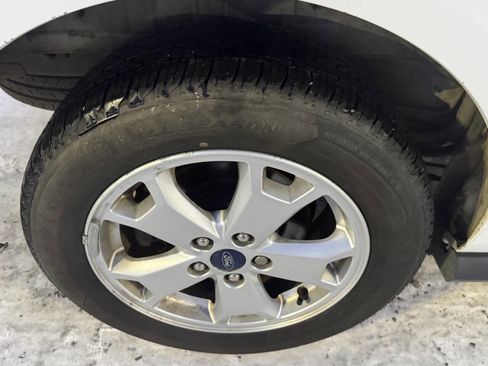 Used 2018 Ford Transit Connect XLT image 16