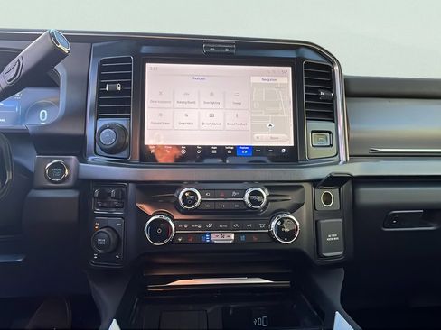 New 2026 Ford F250 Platinum image 17