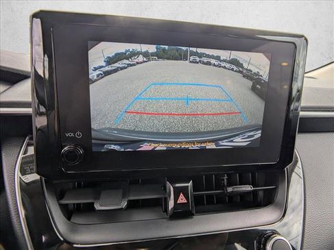 Used 2023 Toyota Corolla LE FWD image 14