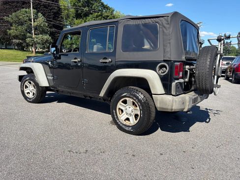 Used 2011 Jeep Wrangler Unlimited Sport AWD/4WD image 5