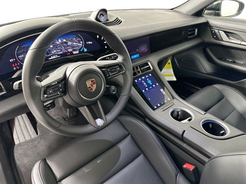 Certified 2025 Porsche Taycan 4S image 4