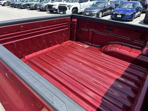 Used 2024 Nissan Frontier PRO-4X w/ Off-Road Protection Package AWD/4WD image 10
