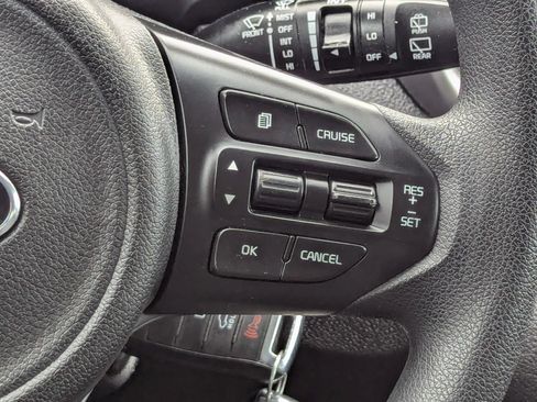 Used 2017 Kia Sorento L FWD image 20