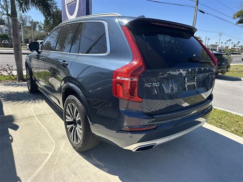Used 2021 Volvo XC90 T5 Momentum w/ Protection Package Premier image 6