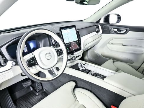 Used 2026 Volvo XC60 B5 Ultra w/ Climate Package image 6