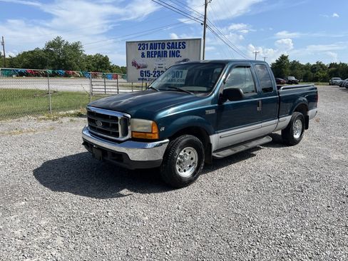 Used 1999 Ford F250 XL RWD image 2