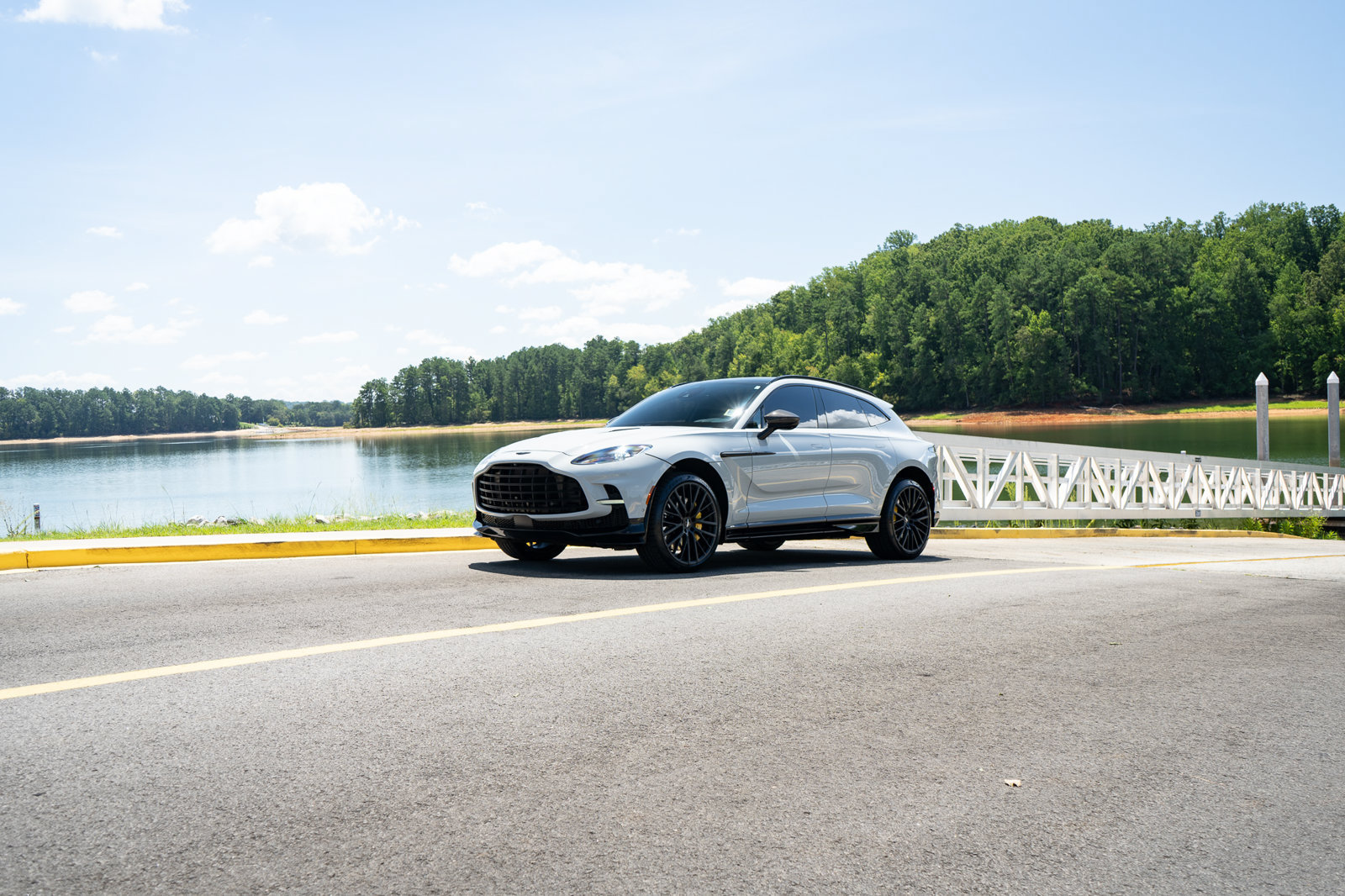 Used 2023 Aston Martin DBX 707 AWD/4WD image 2