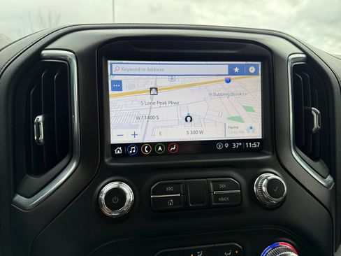 Used 2022 GMC Sierra 3500 AT4 w/ AT4 Premium Plus Package image 28