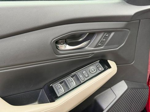 Used 2023 Honda Accord Touring image 18