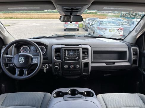 Used 2019 RAM 1500 Express w/ Express Value Package AWD/4WD image 13