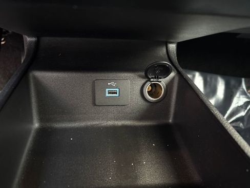 Used 2018 Ford Fusion SE image 34