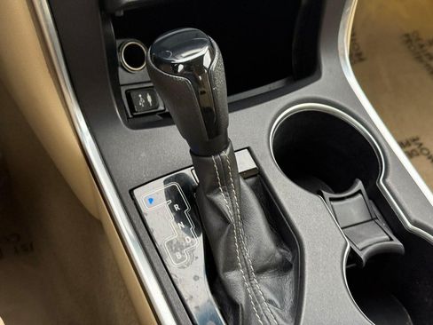 Used 2017 Toyota Camry LE FWD image 25