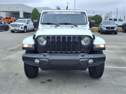 Used 2021 Jeep Gladiator Sport image 5