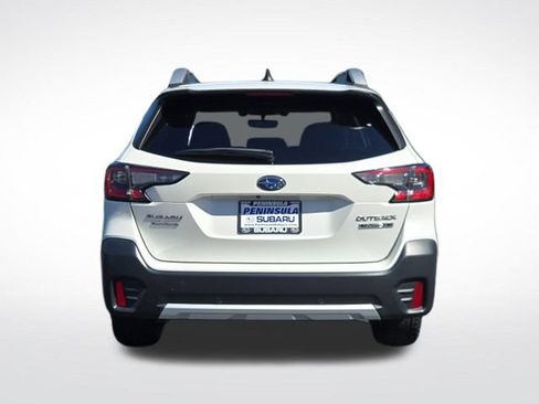 Used 2022 Subaru Outback Touring XT AWD/4WD image 7