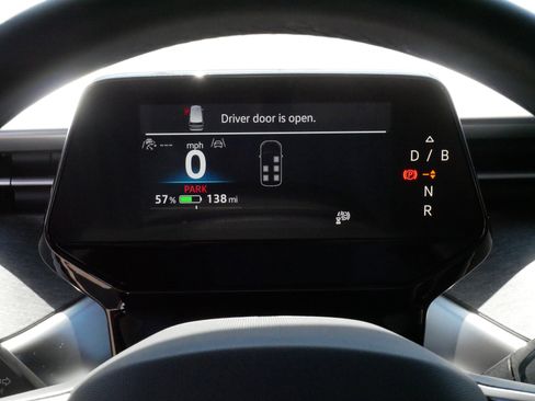 Certified 2025 Volkswagen ID. Buzz Pro S Plus AWD/4WD image 21