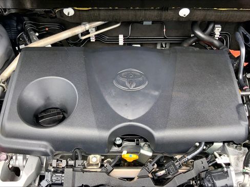 Used 2024 Toyota RAV4 XLE w/ Convenience Package AWD/4WD image 32