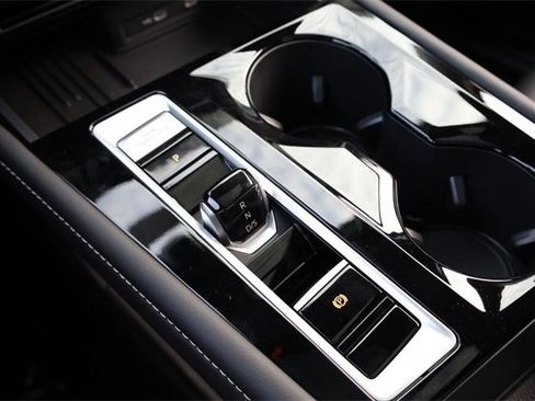 New 2026 Volkswagen Atlas SE image 19