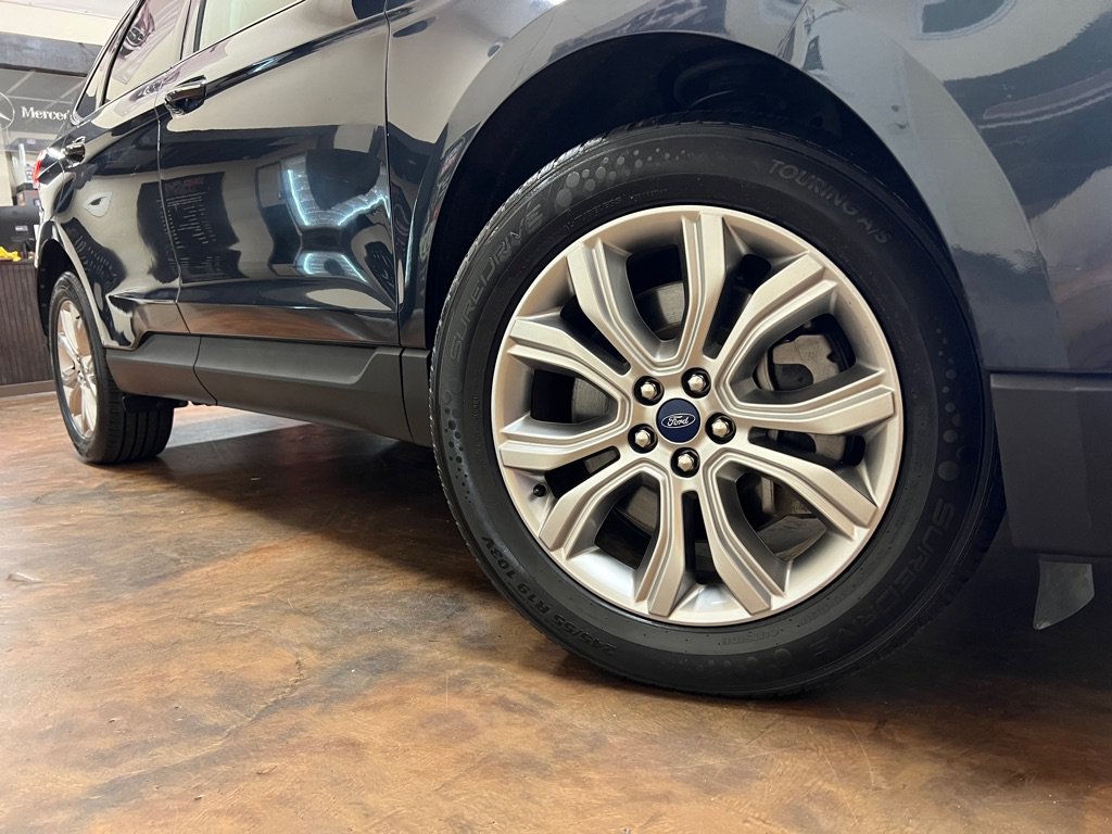 Used 2022 Ford Edge Titanium AWD/4WD image 38