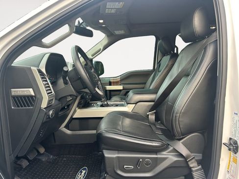 Used 2016 Ford F150 Lariat image 15