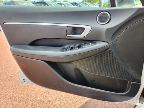 Certified 2022 Hyundai Sonata SE w/ Cargo Package image 24