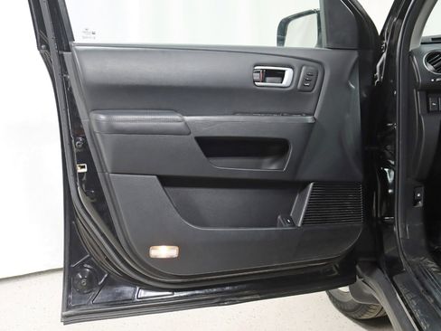 Used 2010 Honda Pilot Touring image 30