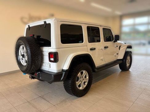 Used 2021 Jeep Wrangler Unlimited Rubicon w/ Cold Weather Group AWD/4WD image 2