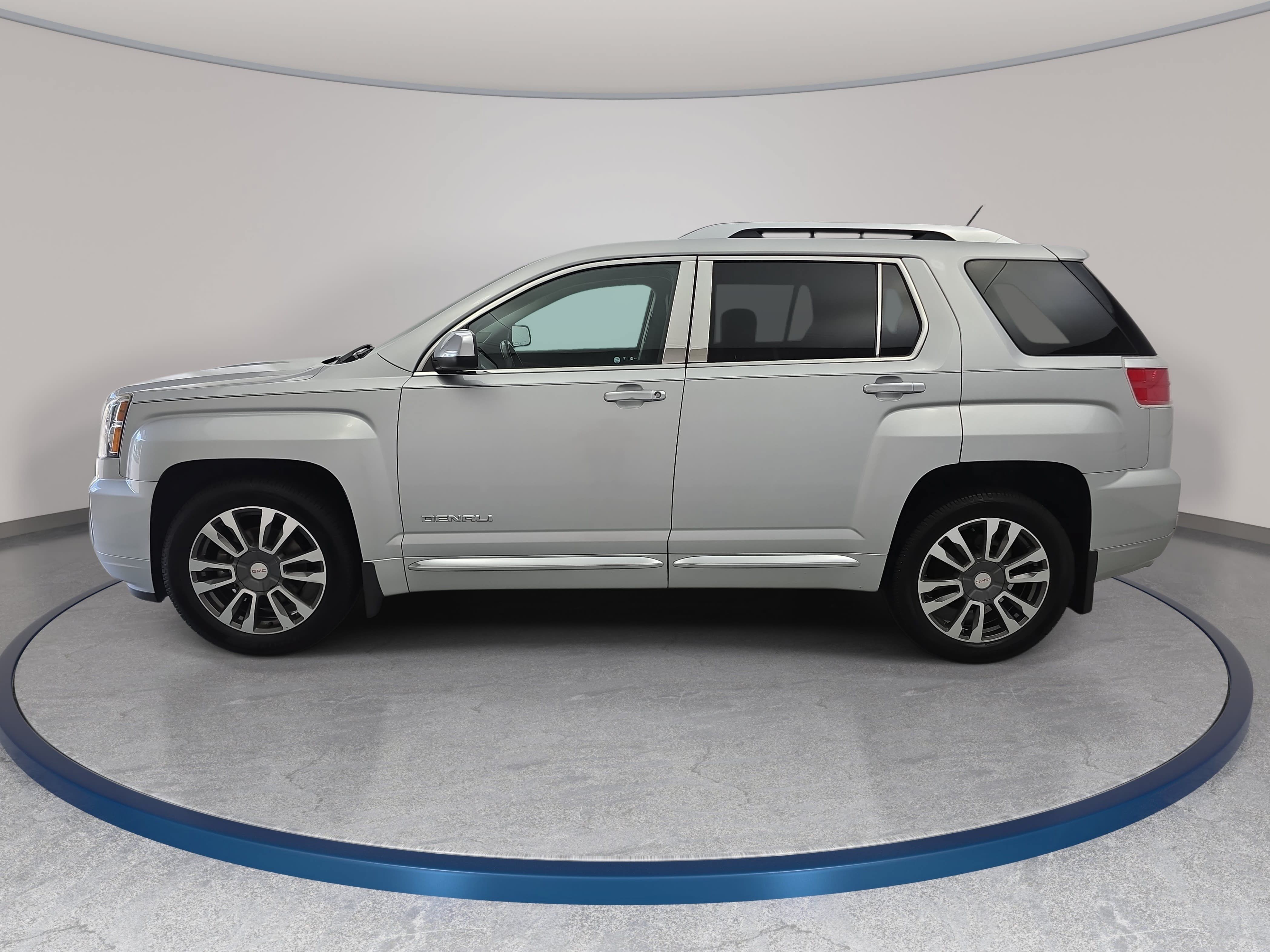 Used 2017 GMC Terrain Denali FWD image 8