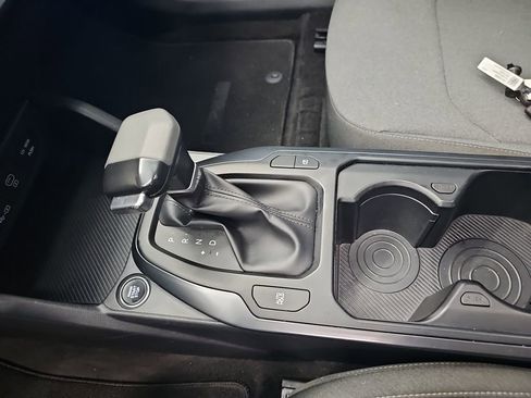 Used 2025 Kia K4 LXS image 29