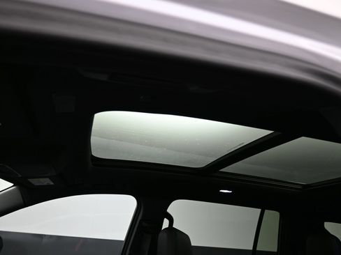 Used 2025 Chevrolet Traverse RS w/ LPO, Floor Liner Package FWD image 14