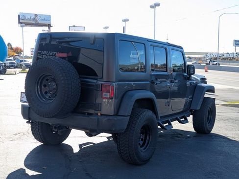Used 2018 Jeep Wrangler Unlimited Sport w/ Connectivity Group image 3