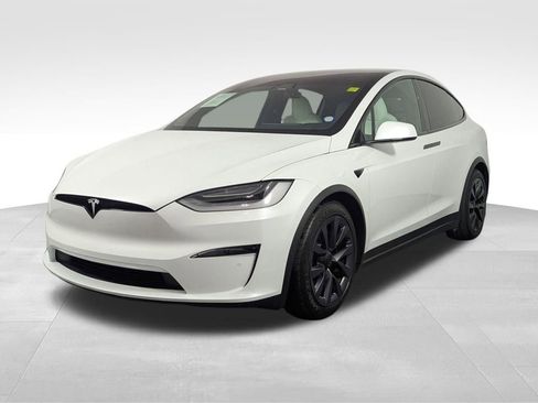 Used 2022 Tesla Model X Plaid image 2