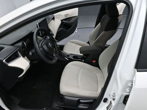 Used 2021 Toyota Corolla LE image 11
