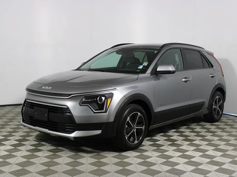Used 2025 Kia Niro LX FWD image 23