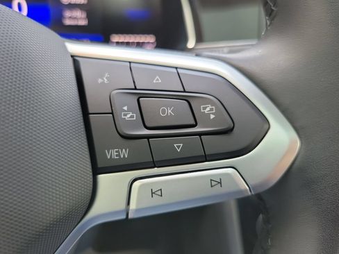 Used 2024 Volkswagen Jetta SE w/ Panoramic Sunroof Package FWD image 20