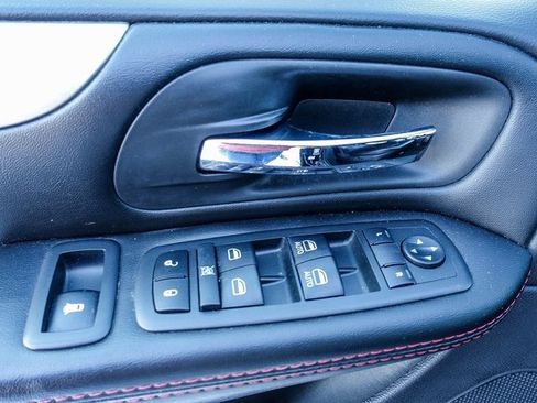 Used 2019 Dodge Grand Caravan GT image 14