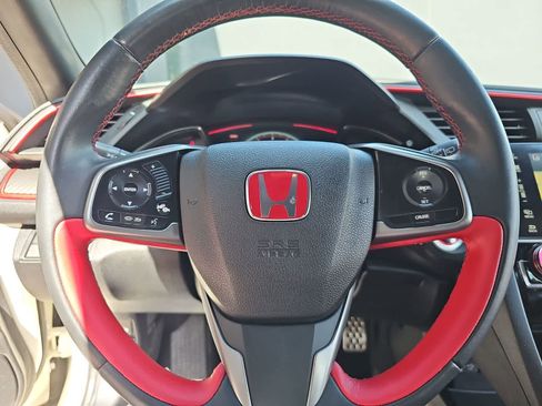 Used 2018 Honda Civic Type R image 19