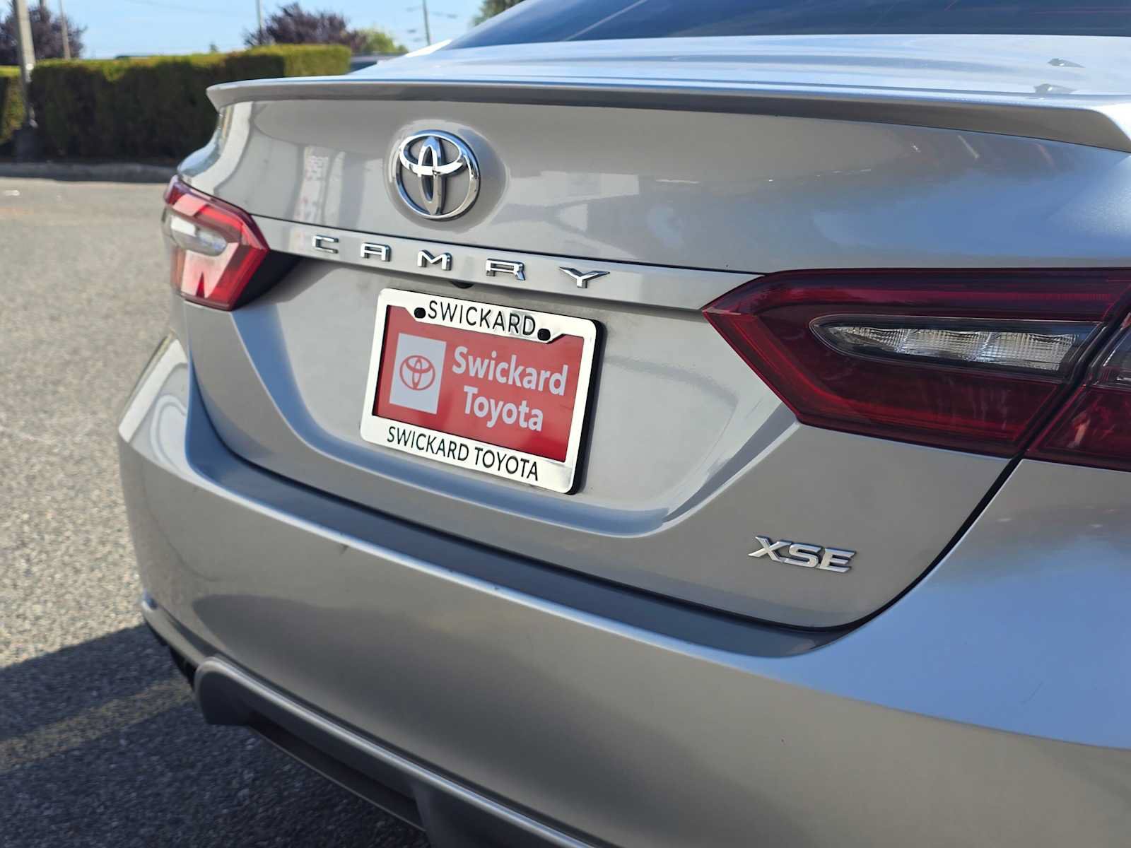 Used 2021 Toyota Camry XSE FWD image 13
