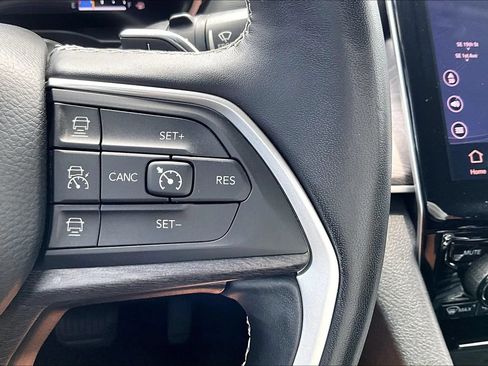 Used 2021 Jeep Grand Cherokee L Limited RWD image 20