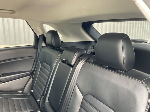 Used 2016 Ford Edge SEL w/ Equipment Group 201A image 17