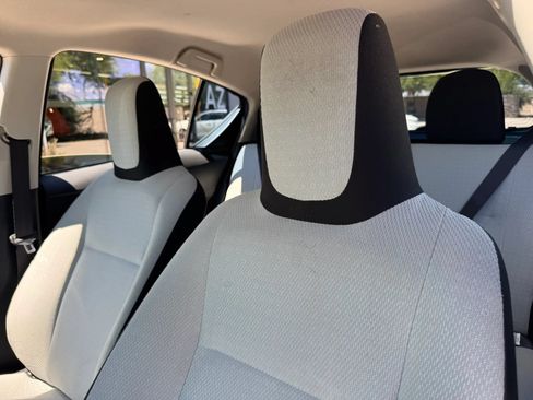Used 2016 Toyota Prius C One FWD image 15