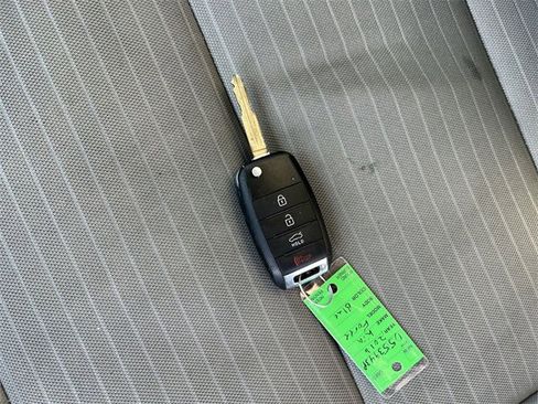 Used 2016 Kia Forte LX w/ LX Popular Plus Package image 25