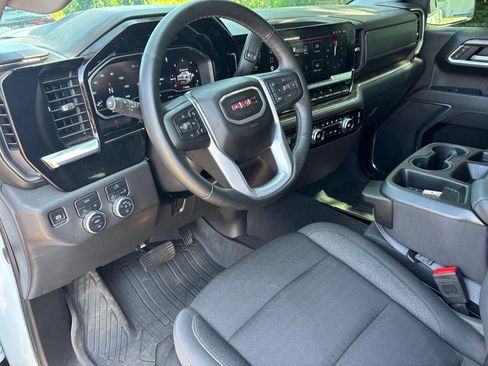 Used 2025 GMC Sierra 1500 Elevation AWD/4WD image 6