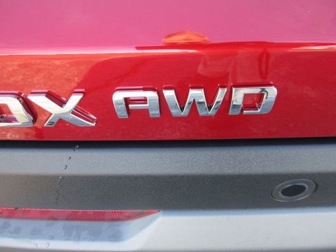 New 2026 Chevrolet Equinox LT w/ LPO, Floor Liner Package image 10