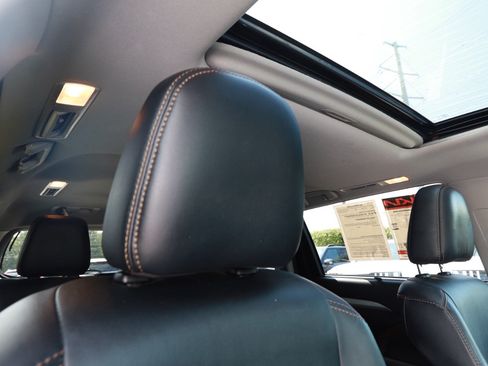 Used 2018 Toyota Highlander XLE FWD image 30