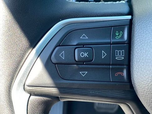 New 2025 Jeep Grand Cherokee Laredo X w/ Luxury Tech Group I AWD/4WD image 17