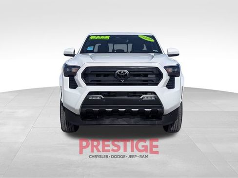 Used 2024 Toyota Tacoma SR5 image 3