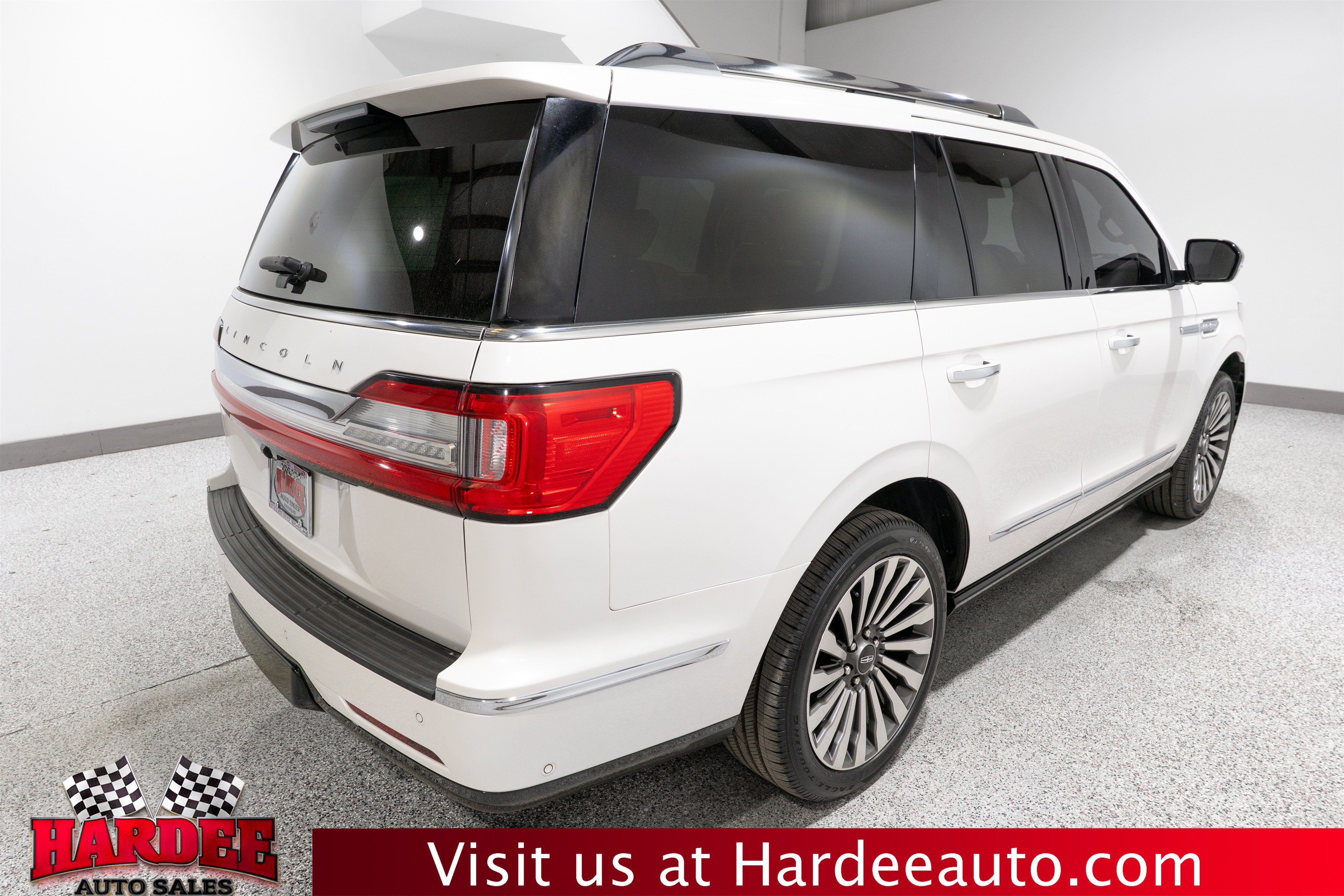 Used 2019 Lincoln Navigator Reserve AWD/4WD image 5