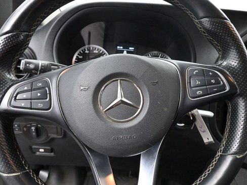 Used 2016 Mercedes-Benz Metris image 16