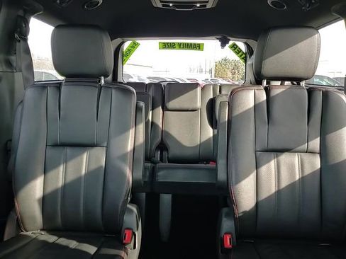 Used 2019 Dodge Grand Caravan GT image 25